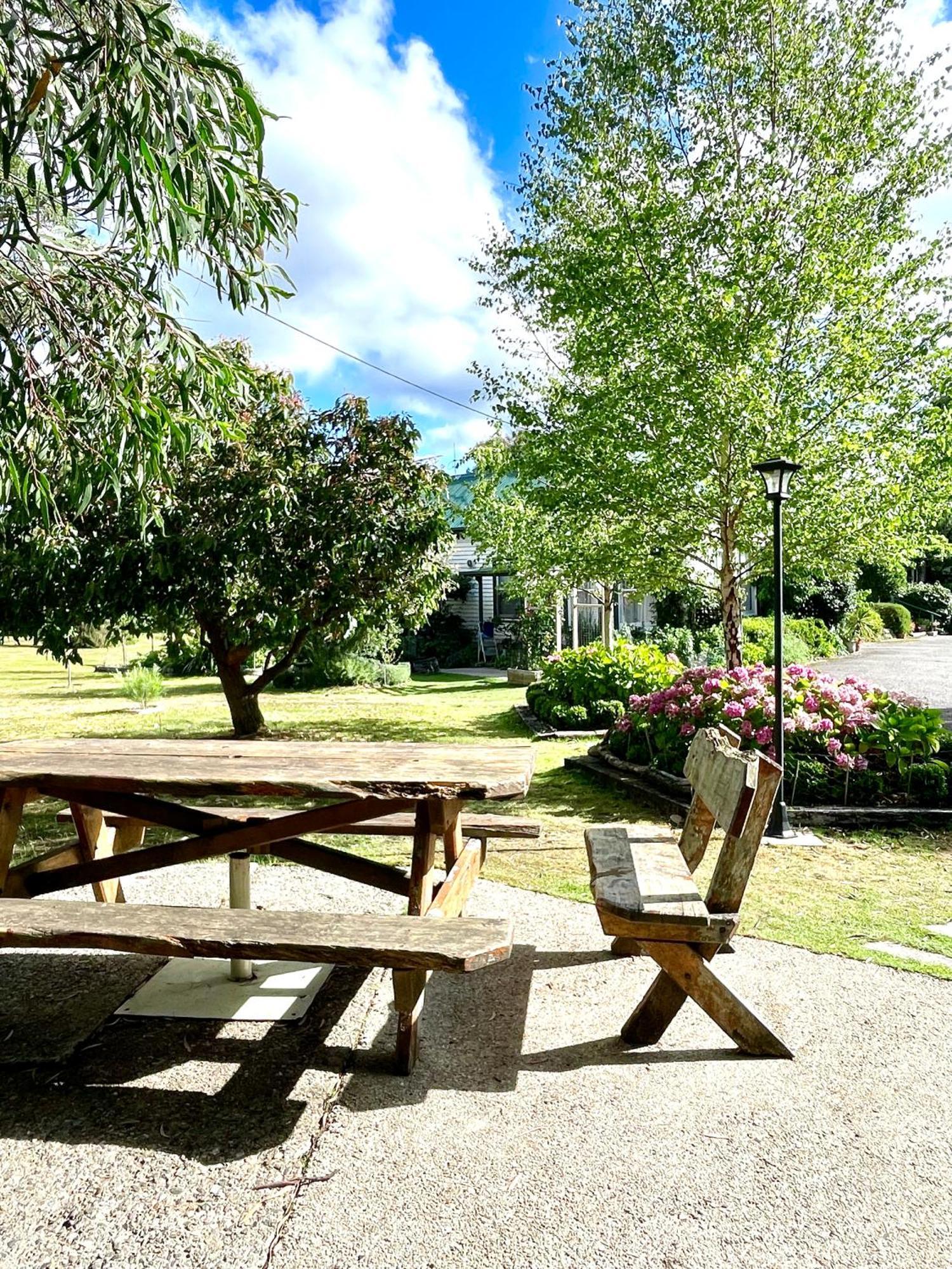 Strahan Wilderness Lodge Extérieur photo