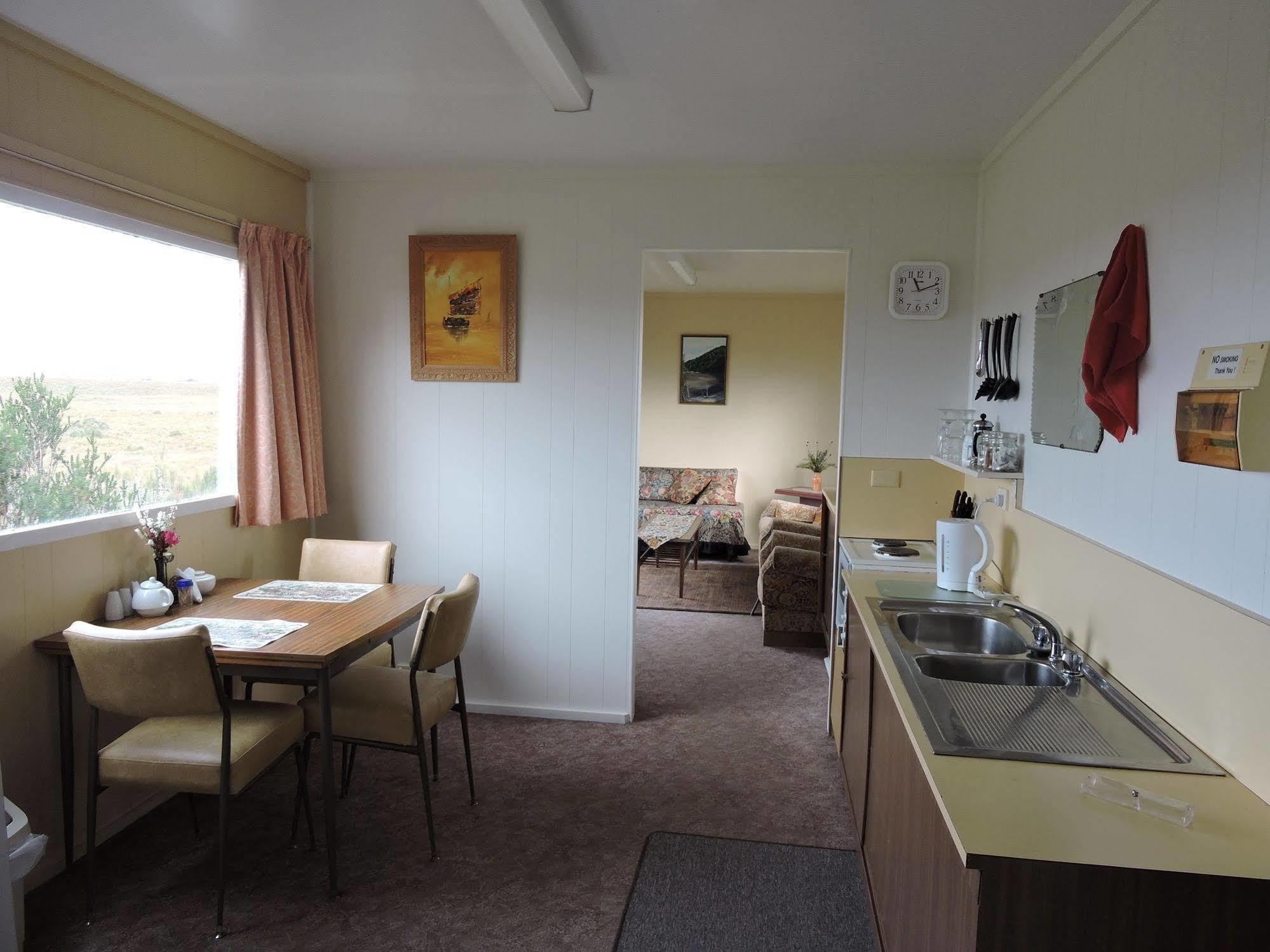 Strahan Wilderness Lodge Extérieur photo