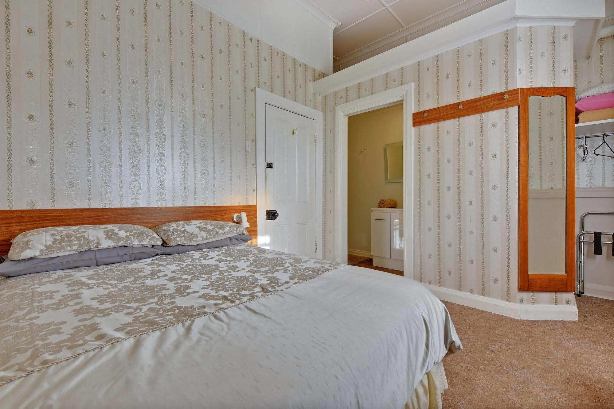 Strahan Wilderness Lodge Extérieur photo